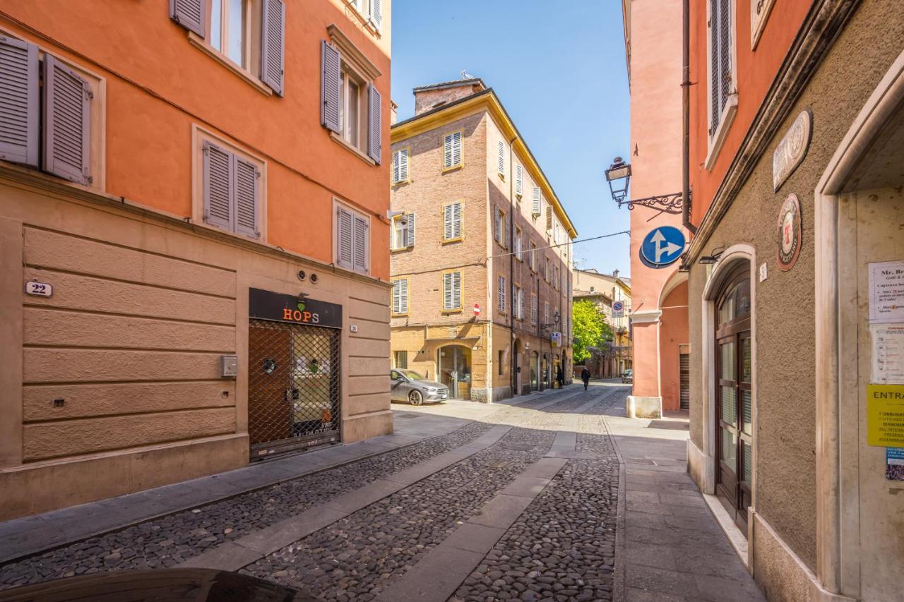 Emilia Suite Urban Modena Buitenkant foto